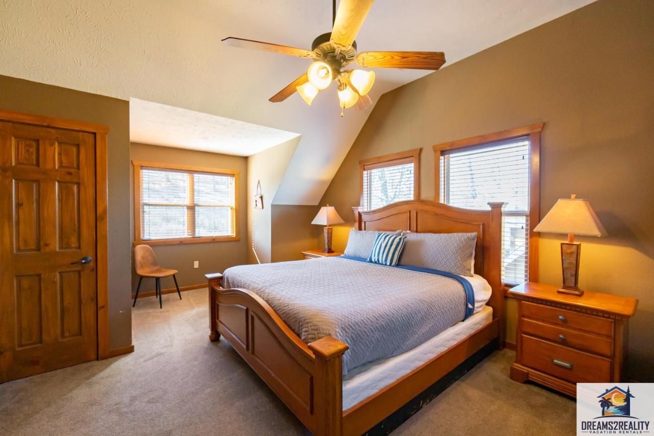 Forest Heights Lodge - 6Br - Pool Table - Near Silver Dollar City - Free Tickets Included Брэнсон Экстерьер фото