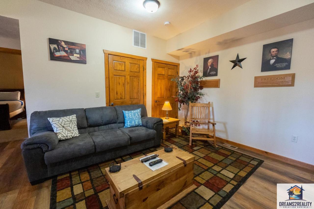 Forest Heights Lodge - 6Br - Pool Table - Near Silver Dollar City - Free Tickets Included Брэнсон Экстерьер фото