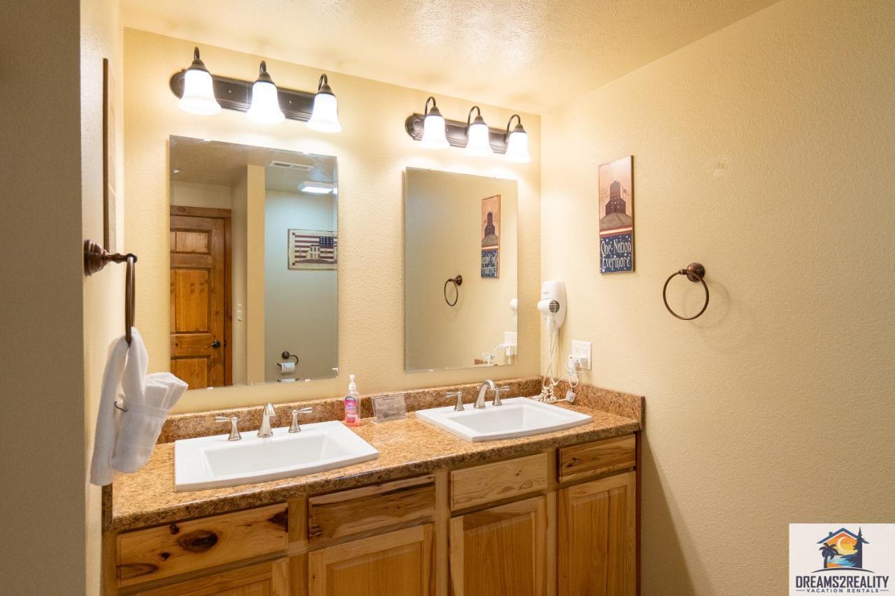Forest Heights Lodge - 6Br - Pool Table - Near Silver Dollar City - Free Tickets Included Брэнсон Экстерьер фото